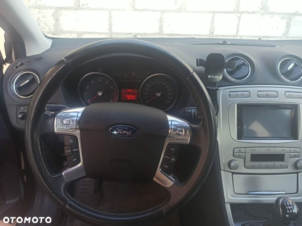 Ford Mondeo 2.0 Trend - 5