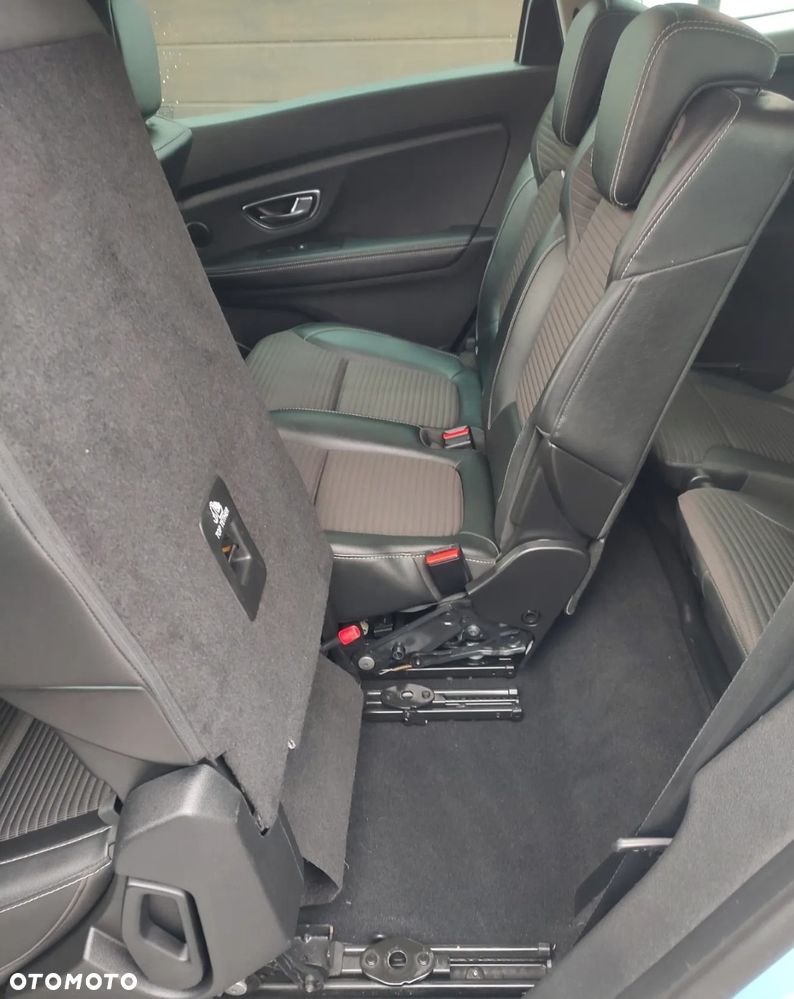 Renault Grand Scenic BLUE dCi 120 BOSE EDITION - 26