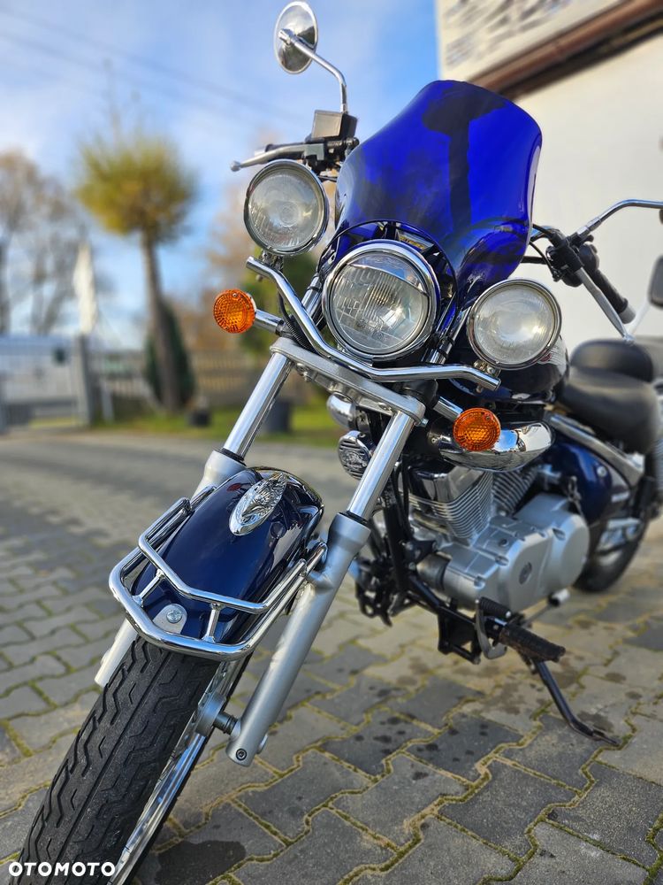 Suzuki Intruder - 12
