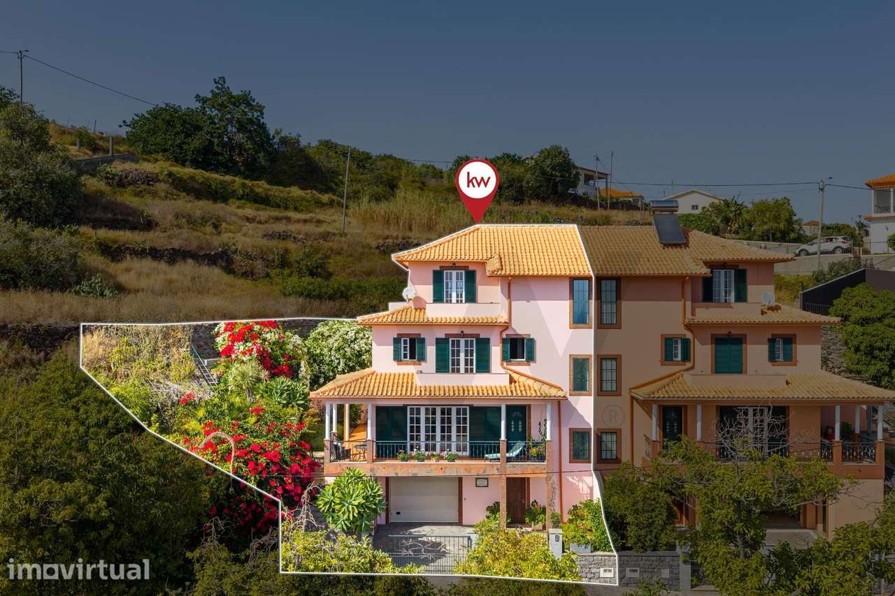 Moradia T3 Geminada com Churrascaria, Jardim e Vista Mar em Gaula - Grande imagem: 2/60