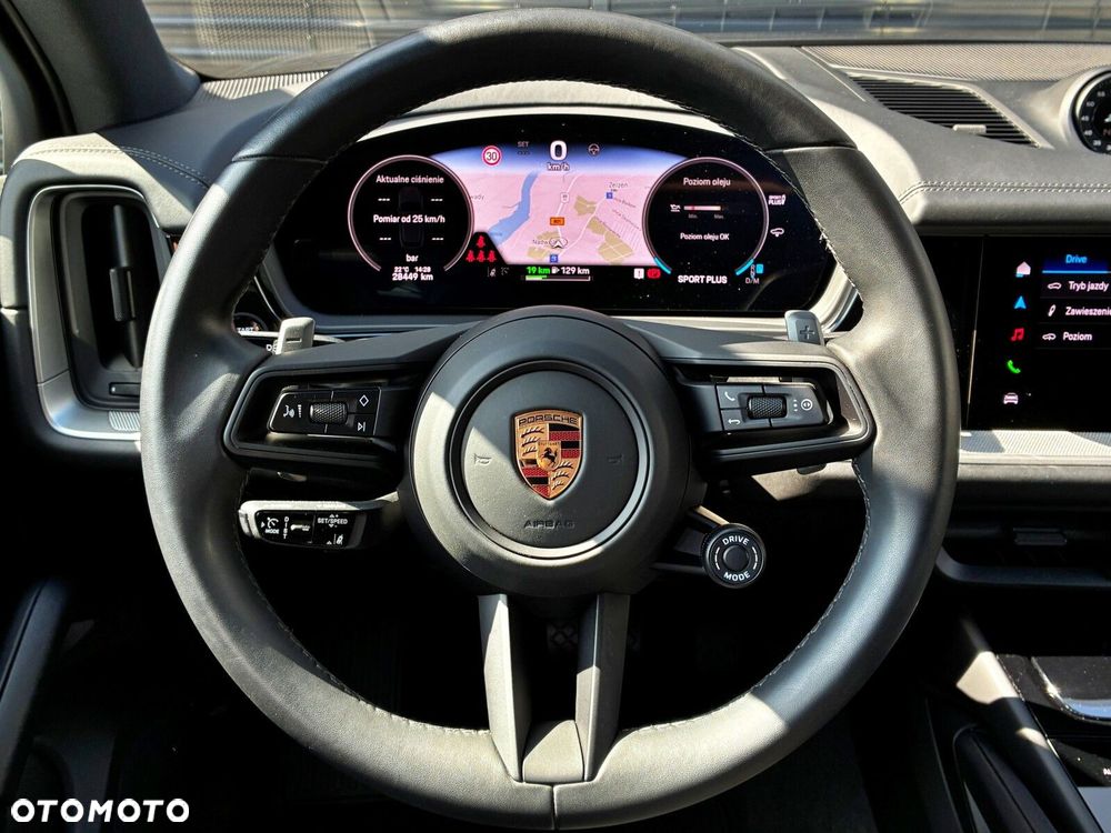 Porsche Cayenne - 24