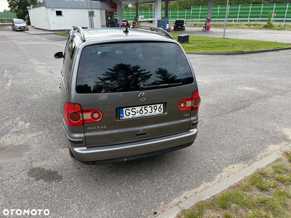 Volkswagen Sharan 2.0 TDI Highline - 10