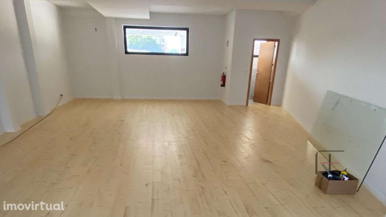 Loja  Venda em Santa Marinha e São Pedro da Afurada,Vila Nova de Gaia - Grande imagem: 2/8