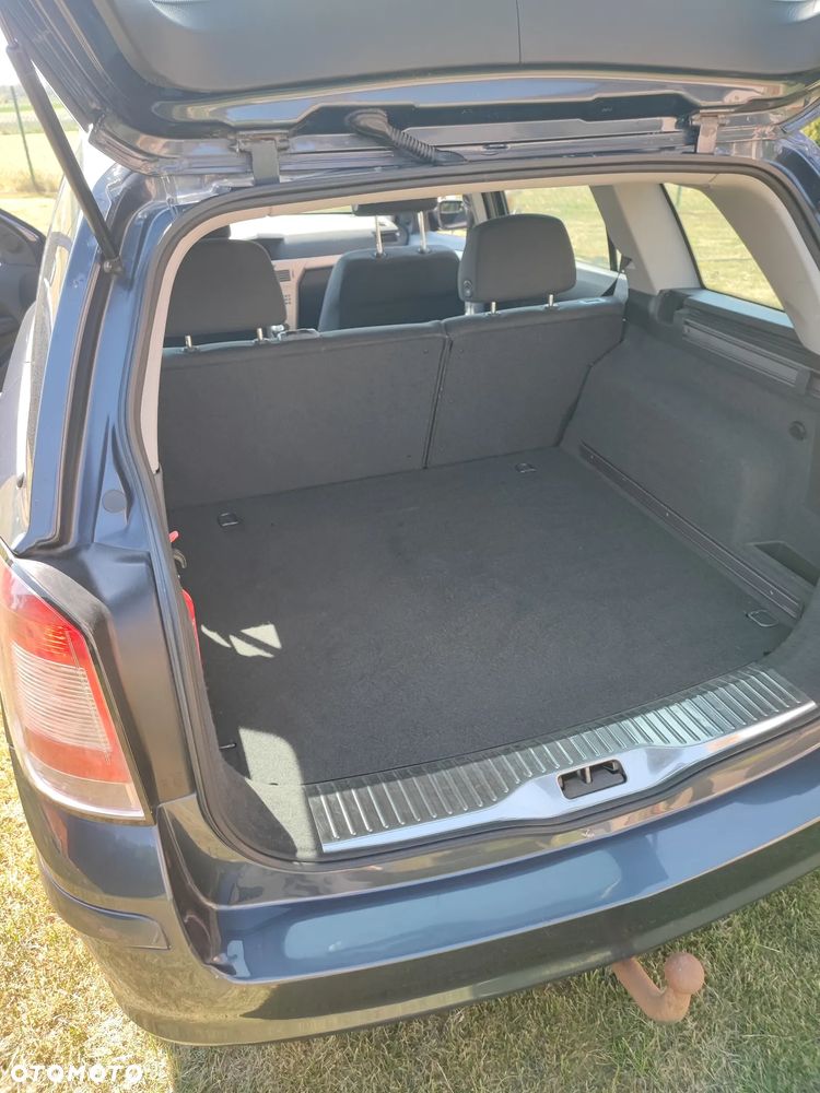 Opel Astra 1.6 Enjoy - 17