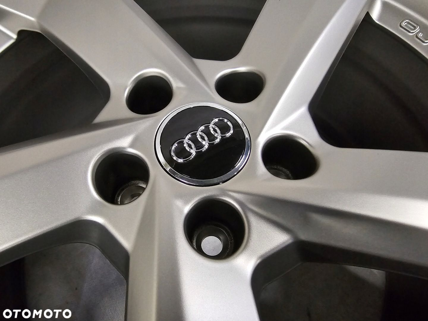 FELGI KOŁA AUDI A4 B9 8W0601025CA 8x18 ET40 - 6