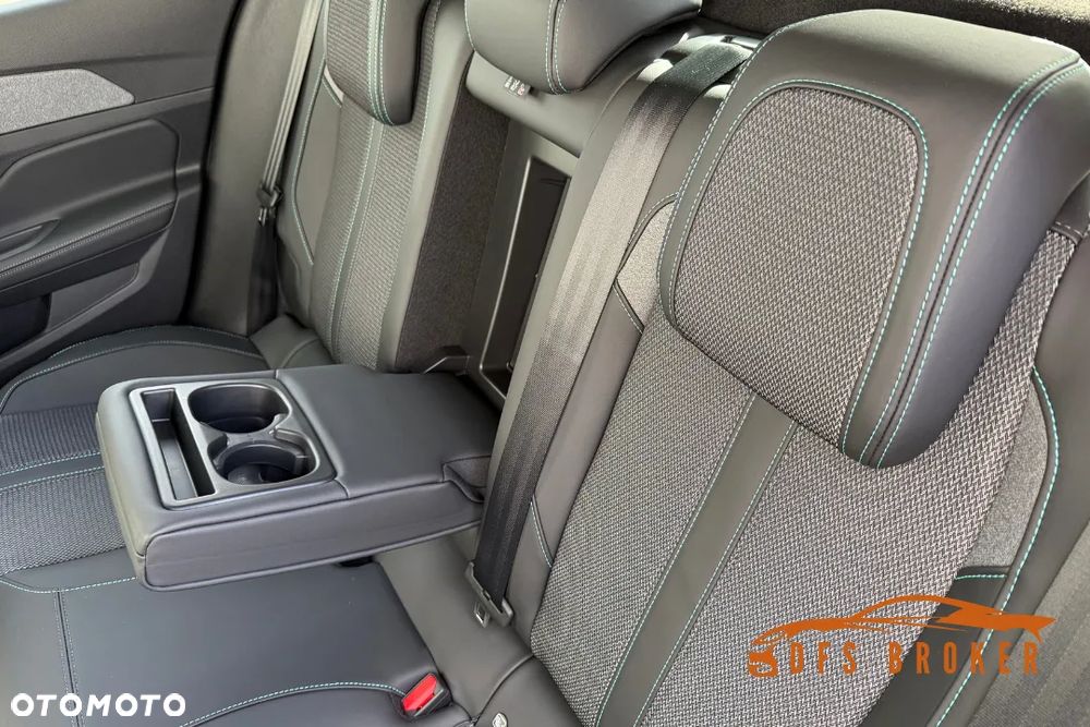 Peugeot 408 1.2 PureTech mHEV Allure S&S e-DSC6 - 8