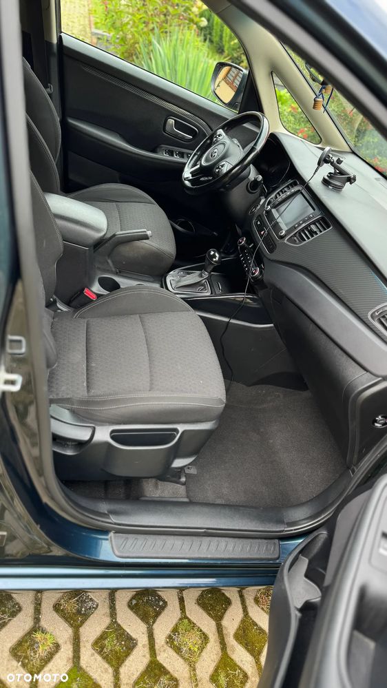 Kia Carens 1.7 CRDi Business Line 7DCT - 14