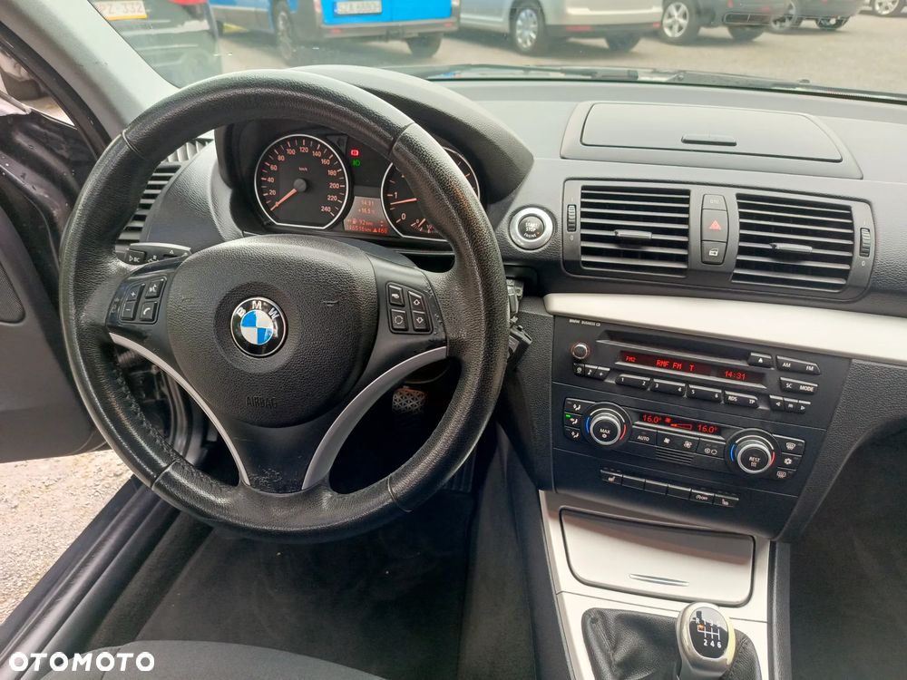 BMW Seria 1 118i - 39