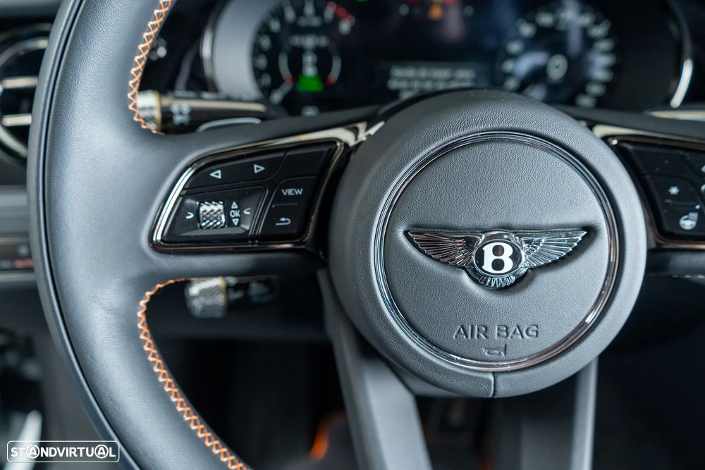 Bentley Continental GT 4.0 Hybrid Black Edition - 32