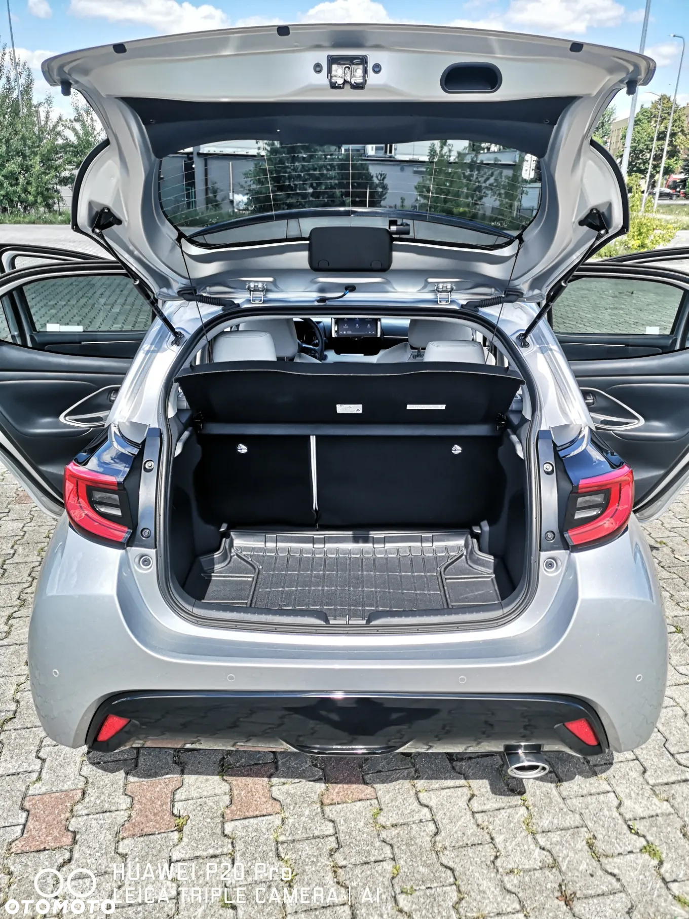 Toyota Yaris Hybrid 1.5 Executive - 10