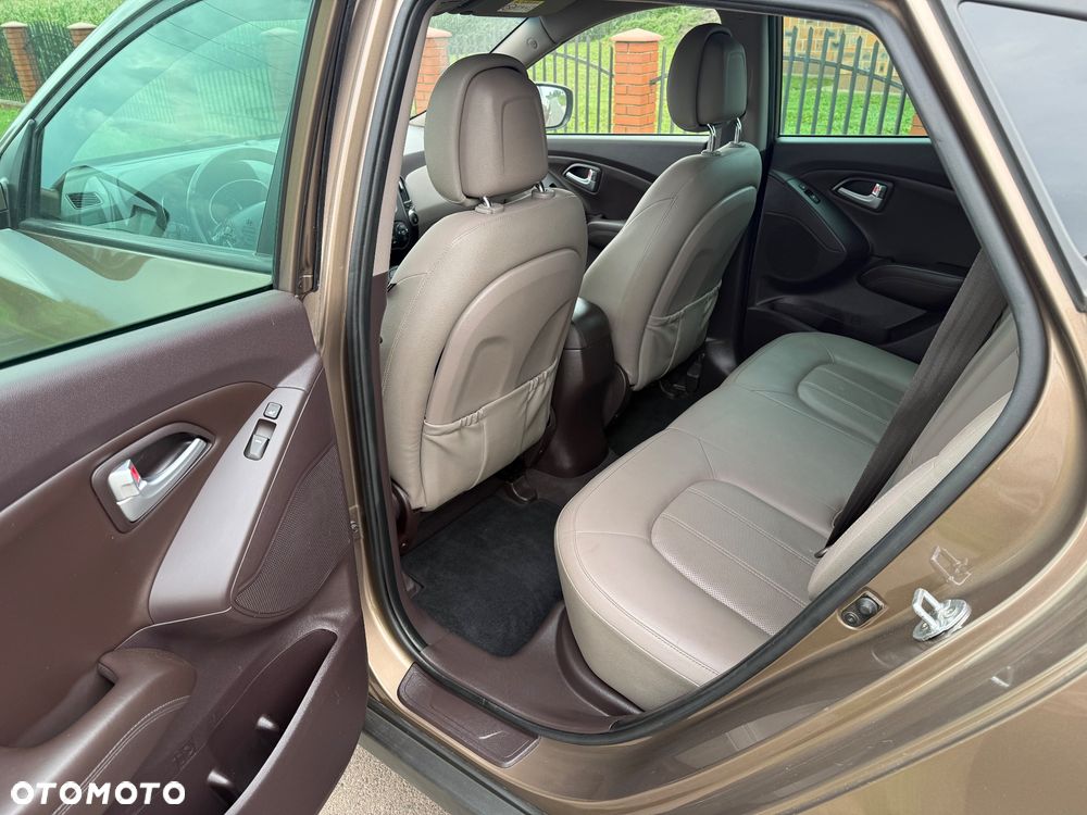 Hyundai ix35 2.0 CRDi 4WD Automatik Premium - 16