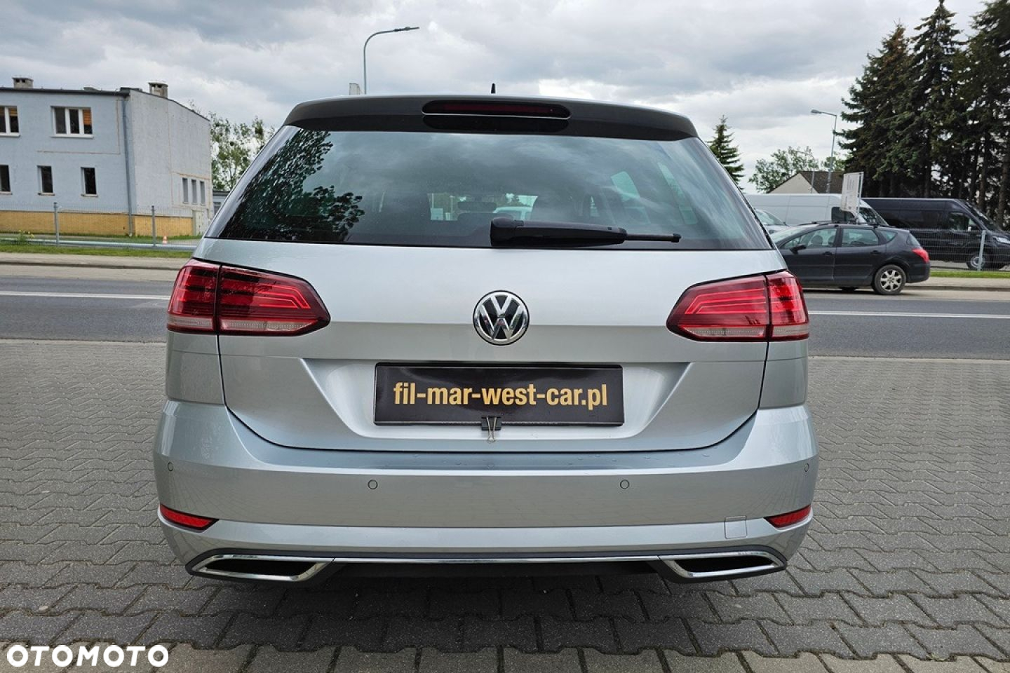 Volkswagen Golf - 11