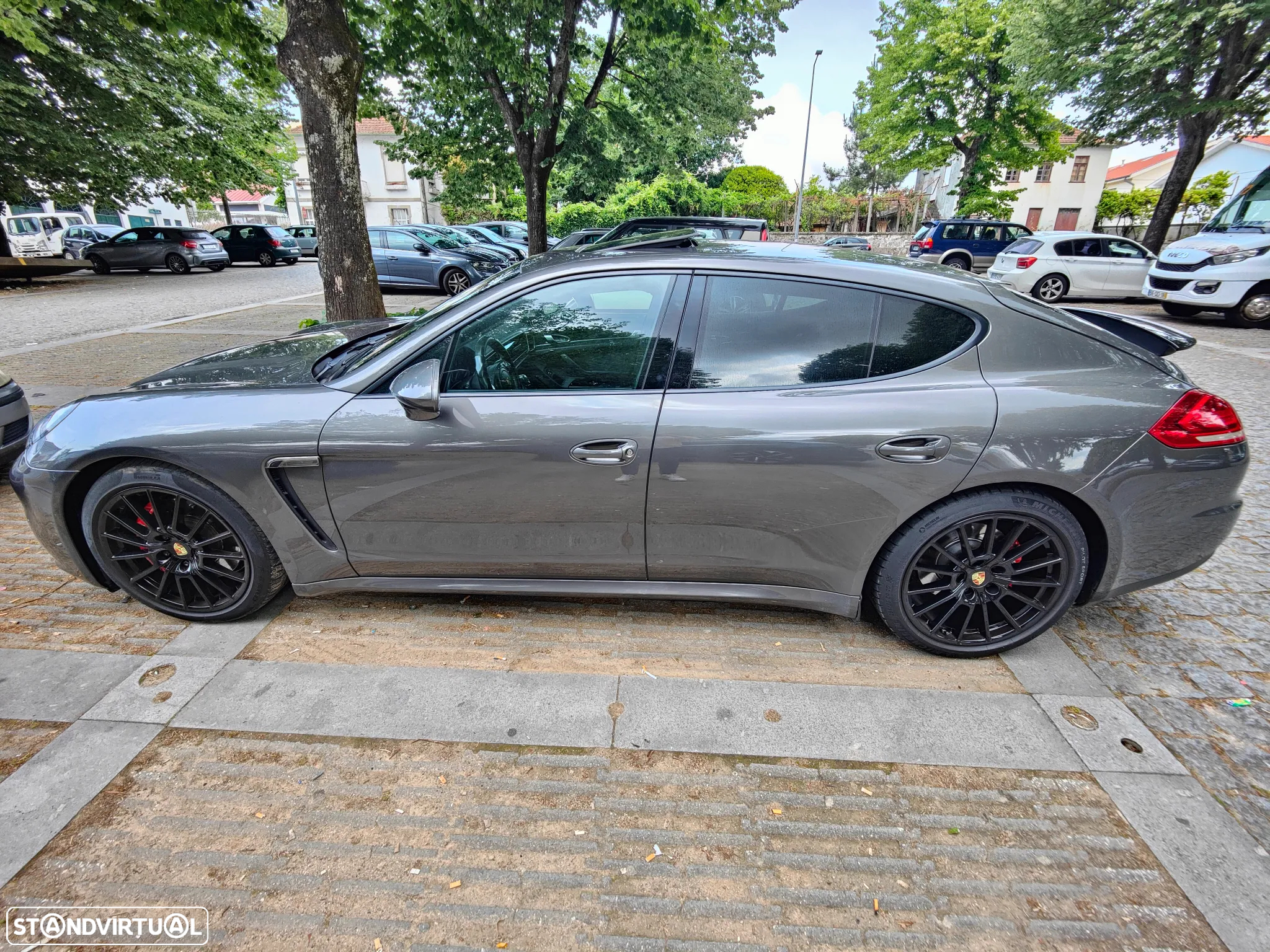Porsche Panamera Standard - 2