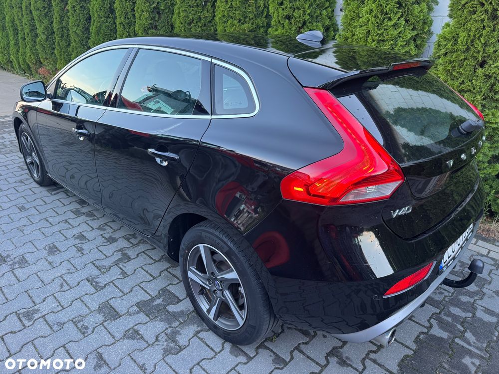 Volvo V40 D2 Drive-E R-Design Momentum - 2