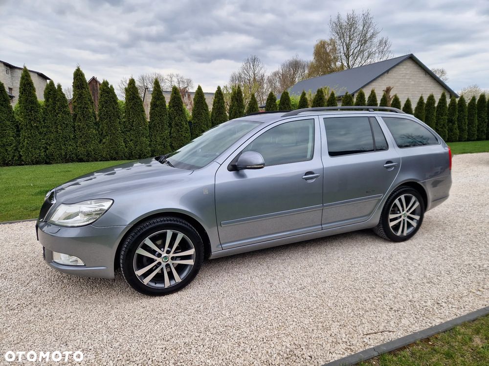 Skoda Octavia 1.8 TSI FAMILY - 9