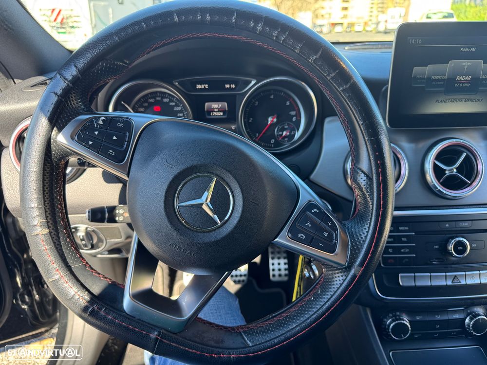 Mercedes-Benz CLA 180 - 18