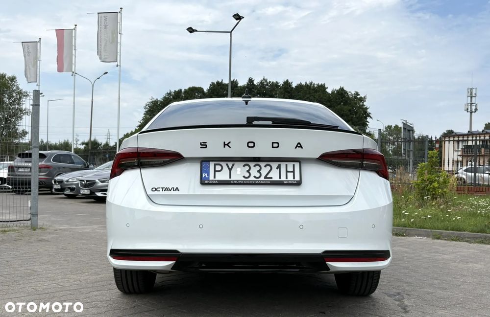 Skoda Octavia 1.5 TSI mHEV Sportline DSG - 8