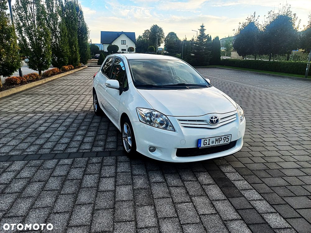 Toyota Auris 1.6 Dynamic - 3
