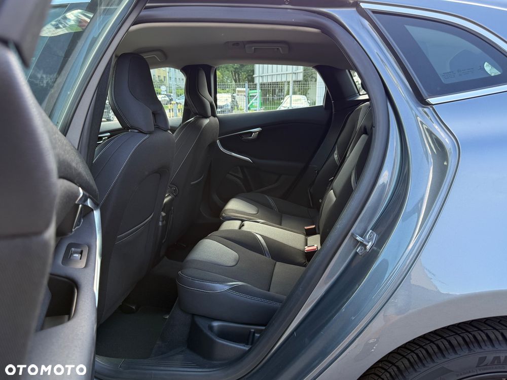 Volvo V40 D4 Drive-E Momentum - 20