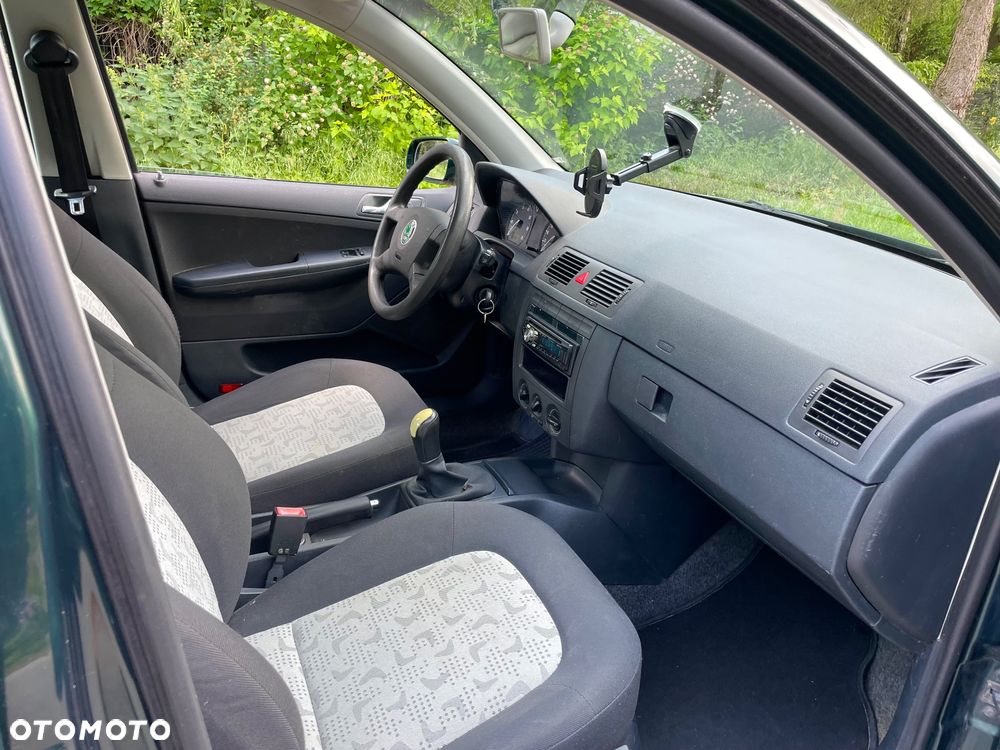Skoda Fabia 1.2 HTP Extra - 7