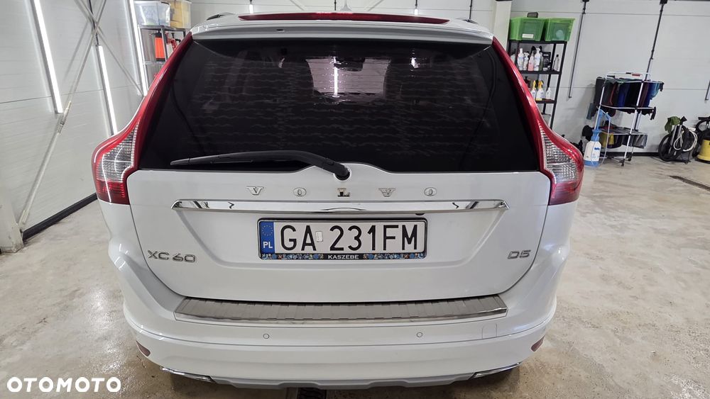 Volvo XC 60 D5 AWD Summum - 9