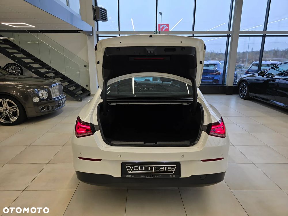 Mercedes-Benz CLA 200 mHEV 7G-DCT - 8