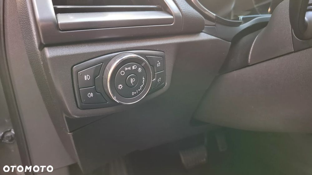 Ford Mondeo 2.0 TDCi Titanium PowerShift - 24