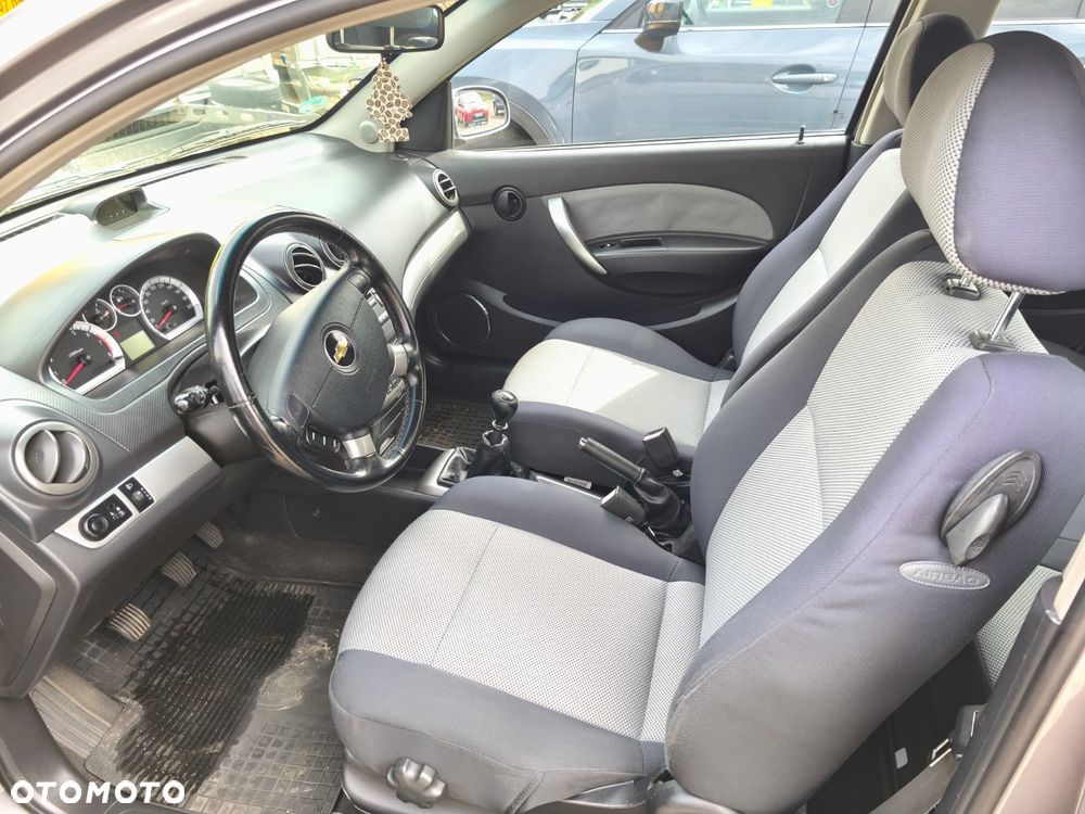 Chevrolet Aveo 1.4 LT - 9
