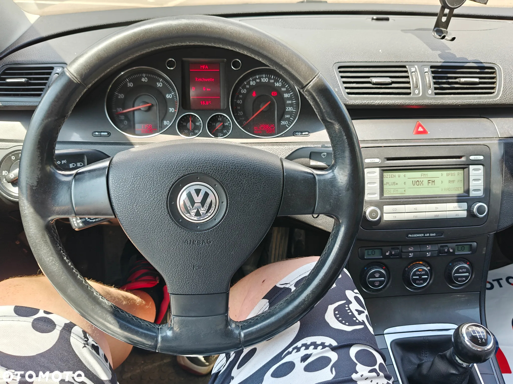 Volkswagen Passat 1.6 Comfortline - 20