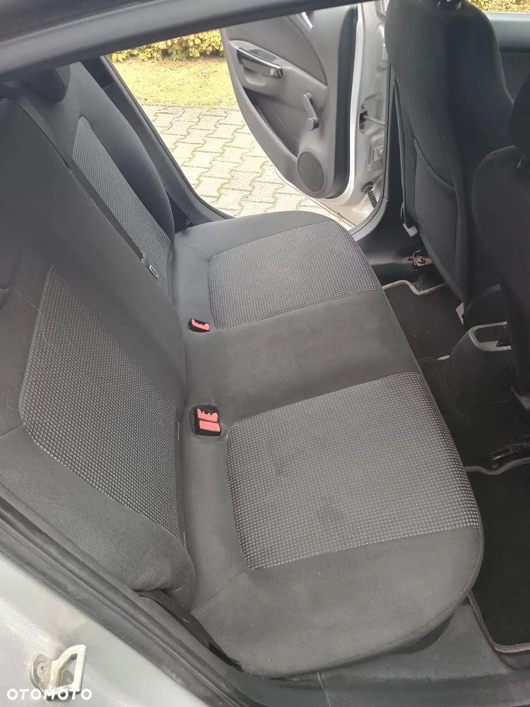 Opel Corsa 1.2 16V Cosmo - 13