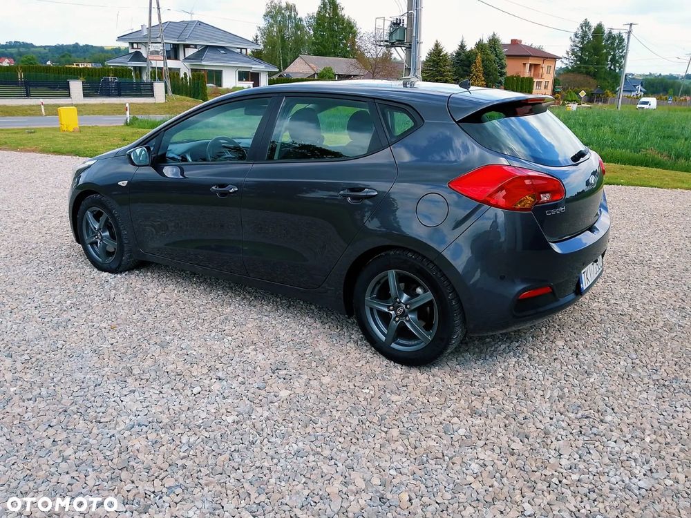Kia Ceed 1.4 Business Line - 35