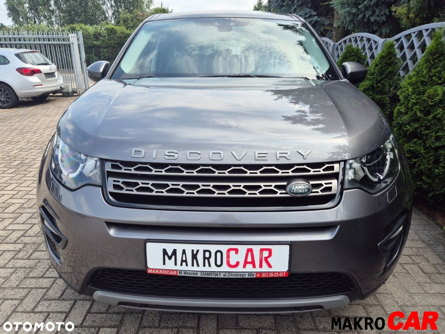 Land Rover Discovery Sport - 28