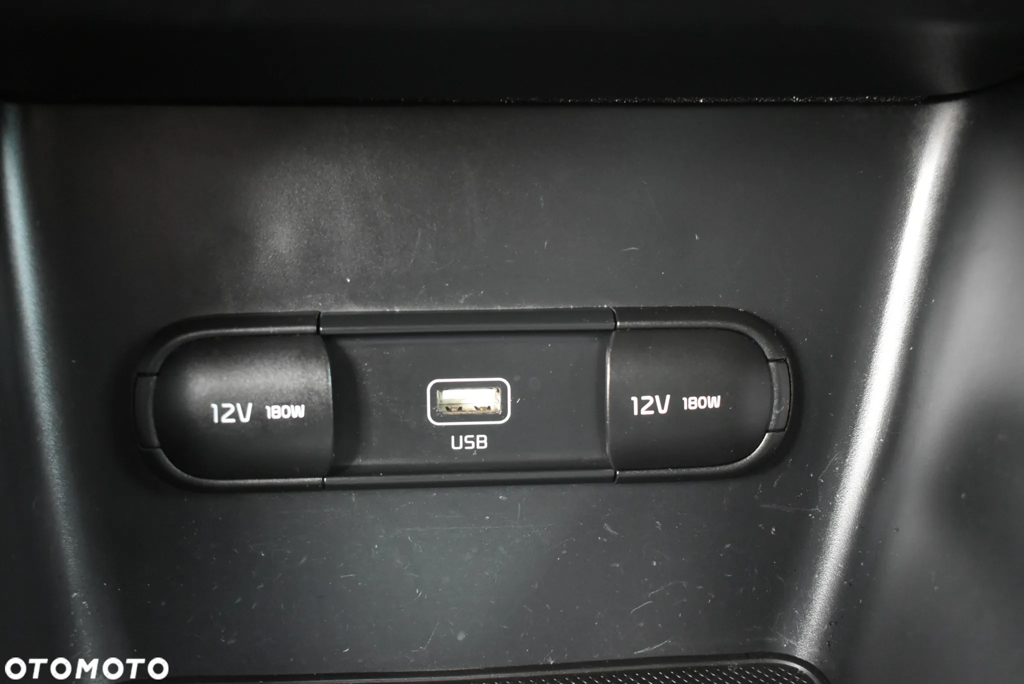 Kia Sportage 1.6 GDI Black Edition 2WD - 29