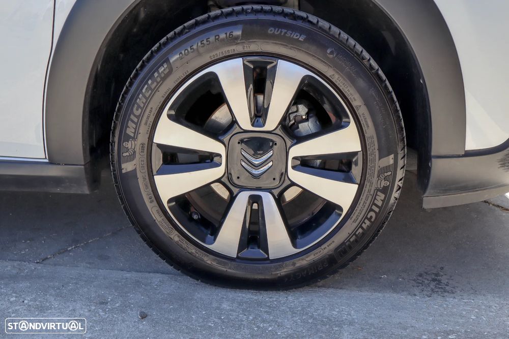 Citroën C3 1.2 PureTech Shine - 7