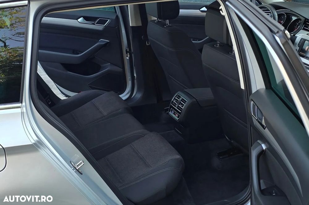 Volkswagen Passat 2.0 TDI Comfortline - 27