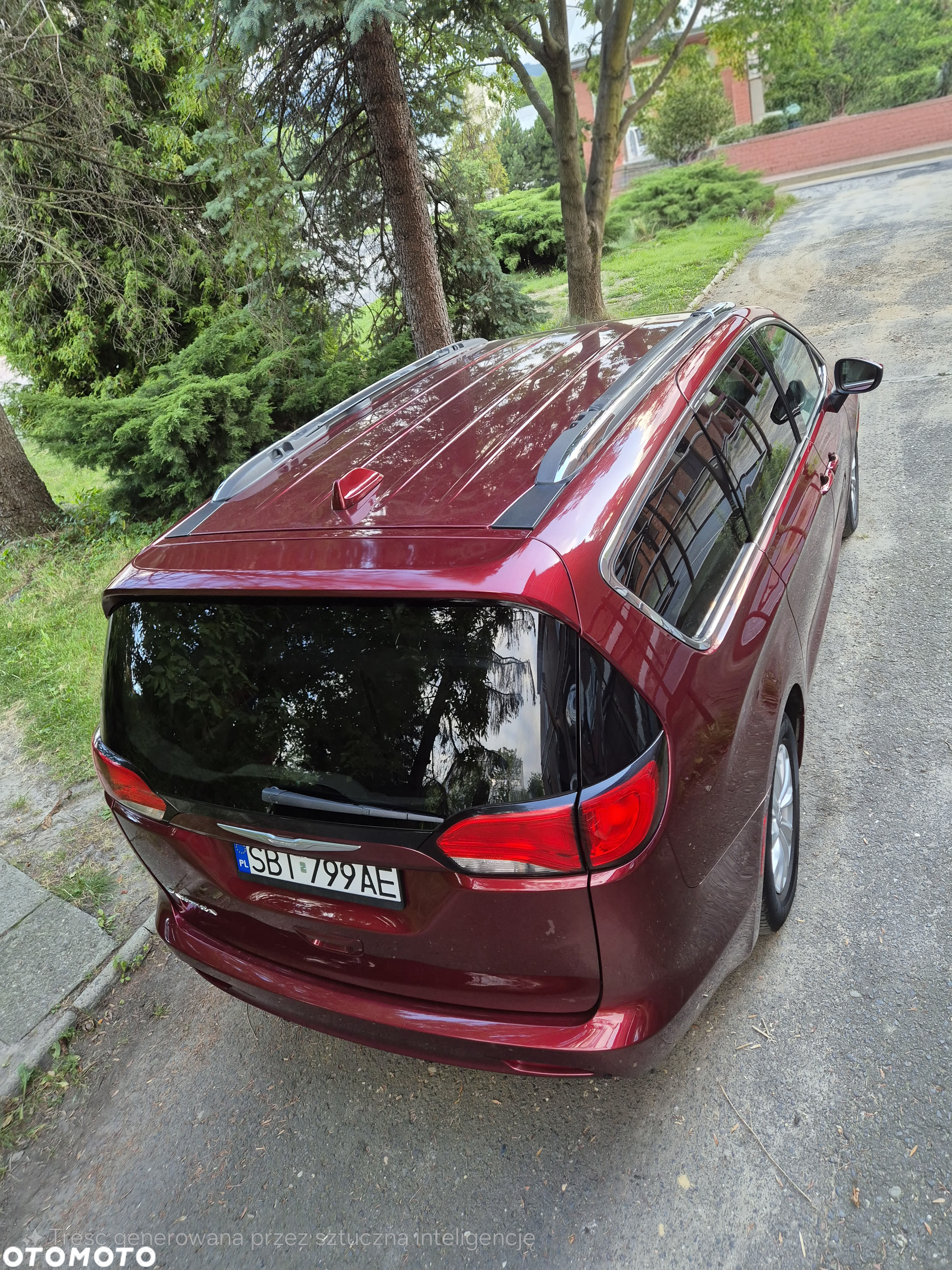 Chrysler Pacifica - 4