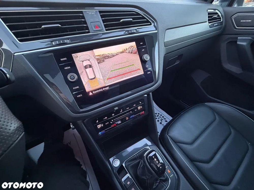 Volkswagen Tiguan - 38