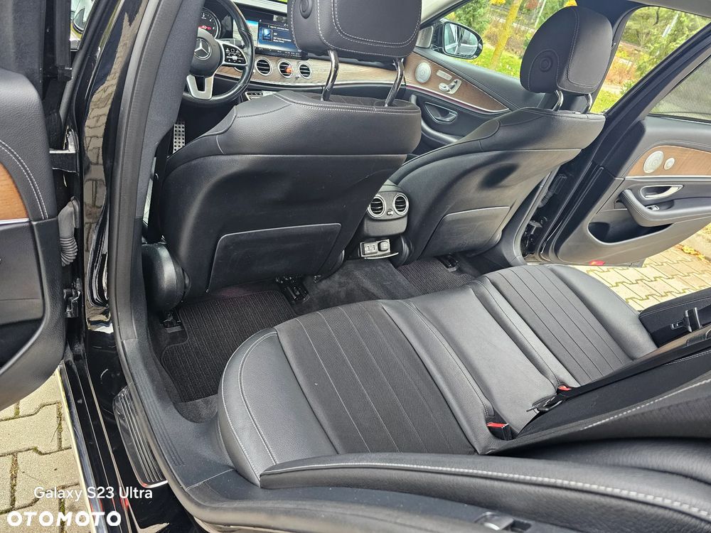 Mercedes-Benz Klasa E 220 d Business Edition 9G-TRONIC - 17