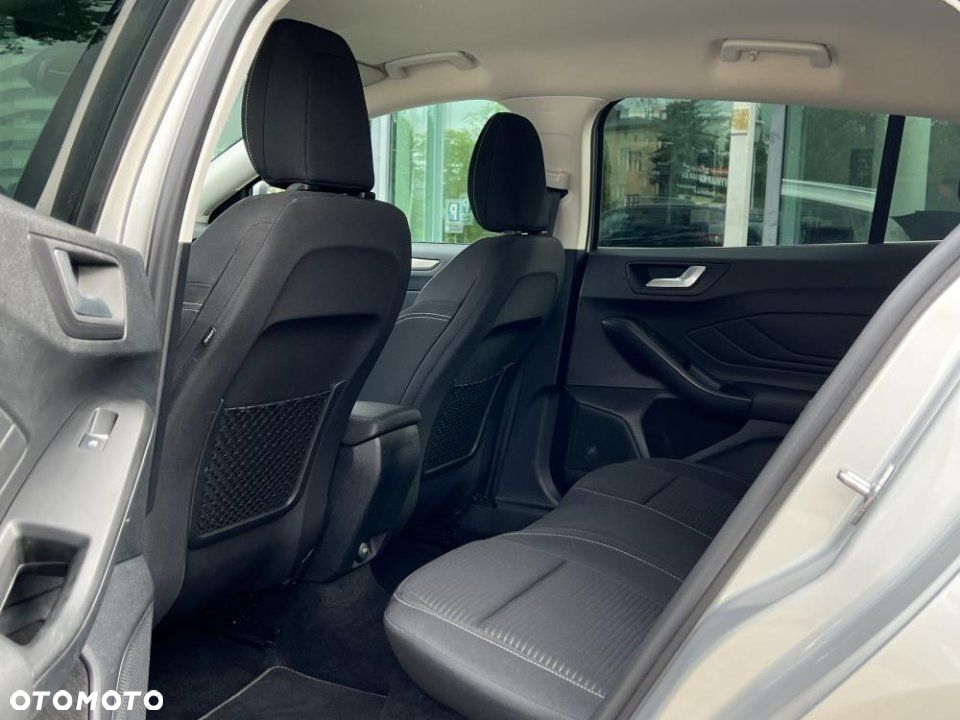 Ford Focus - 20