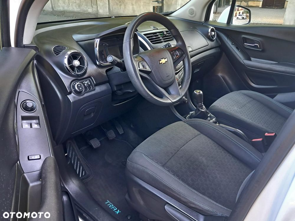 Chevrolet Trax 1.6 LS - 8