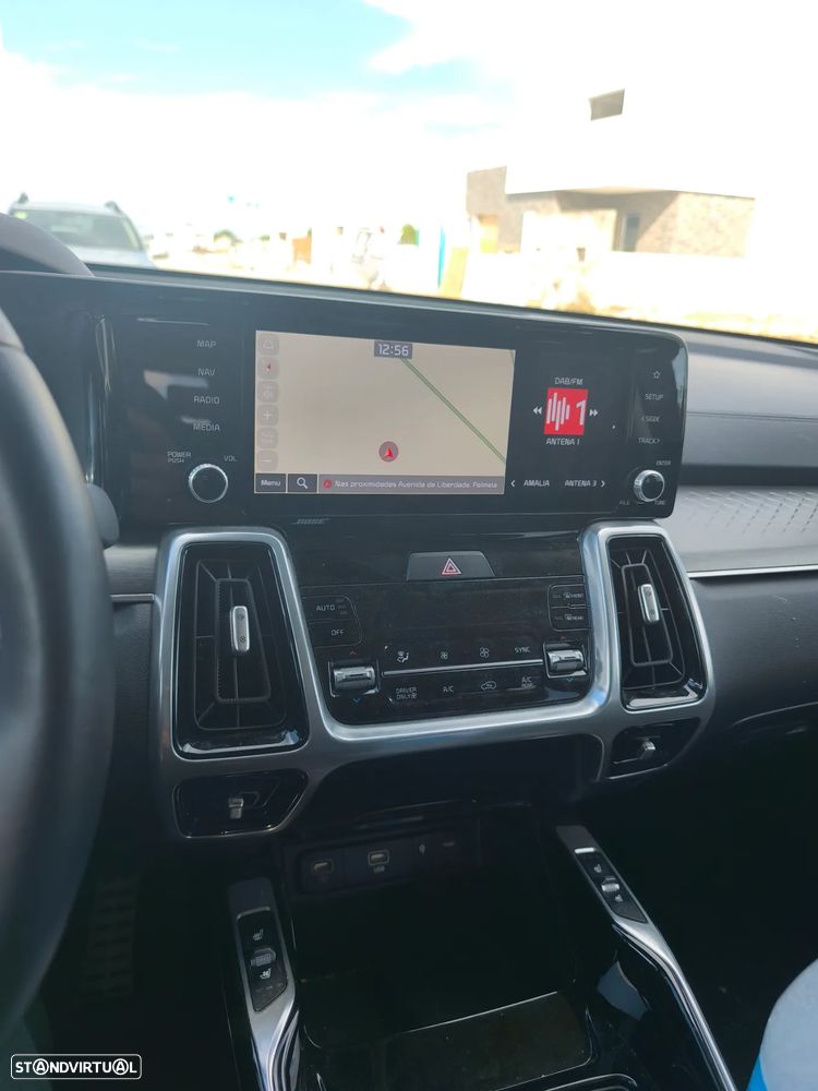 Kia Sorento 1.6 T-GDI HEV Concept - 9