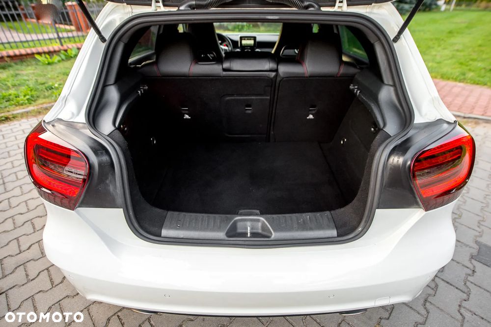 Mercedes-Benz Klasa A 250 4-Matic Sport - 23