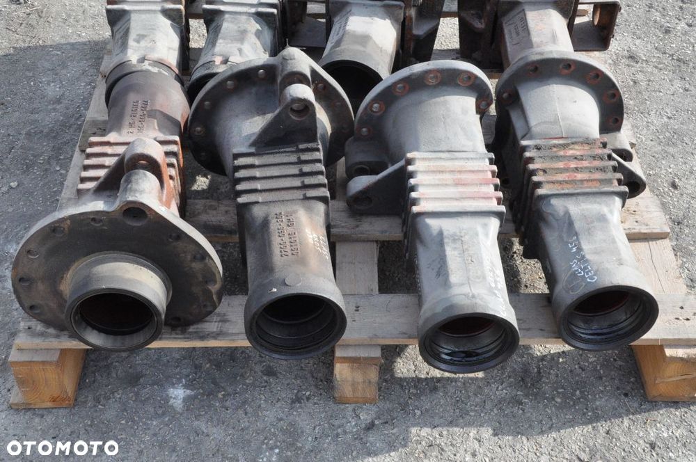 POCHWA ZWOLNICA OBUDOWA RENAULT CERES CELTIS AXOS 7700098360/ 7700098361 - 3