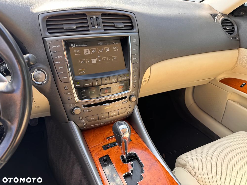Lexus IS 250 Luxury Line - 11