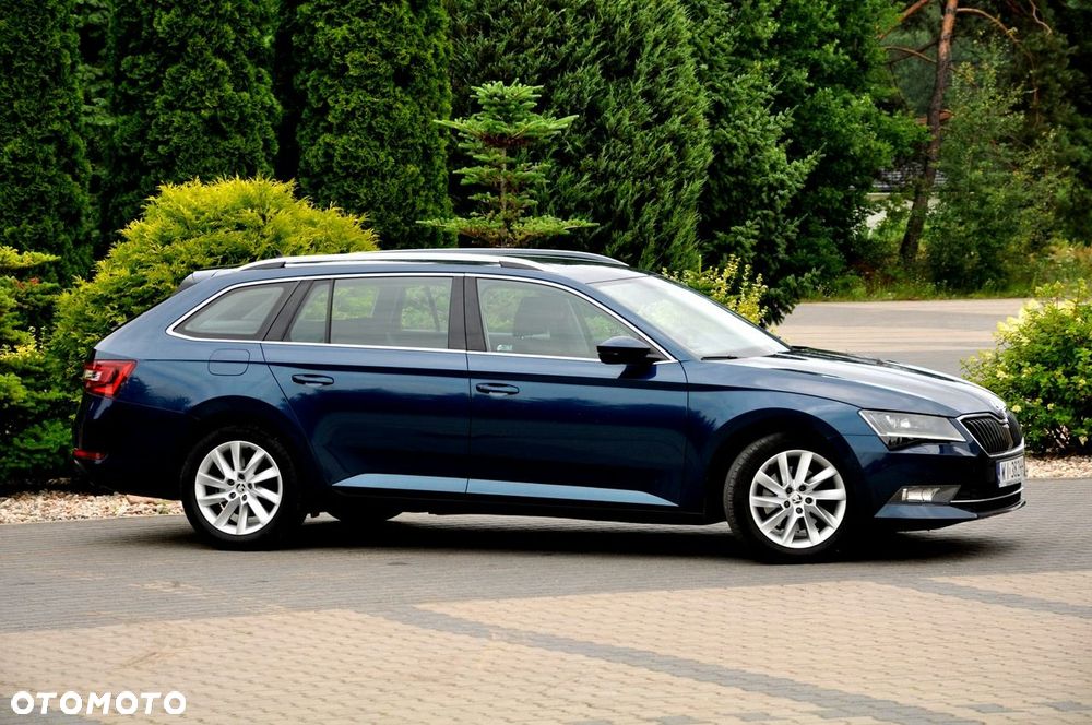 Skoda Superb 2.0 TDI SCR 4x4 Ambition DSG - 8