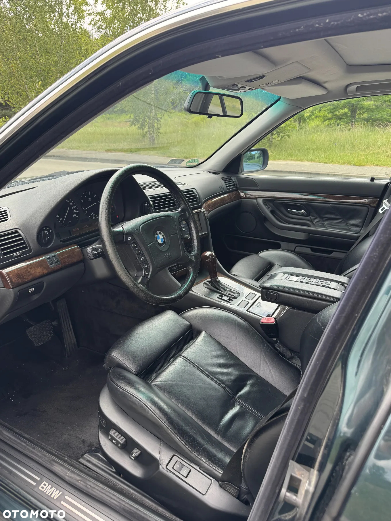 BMW Seria 7 - 10