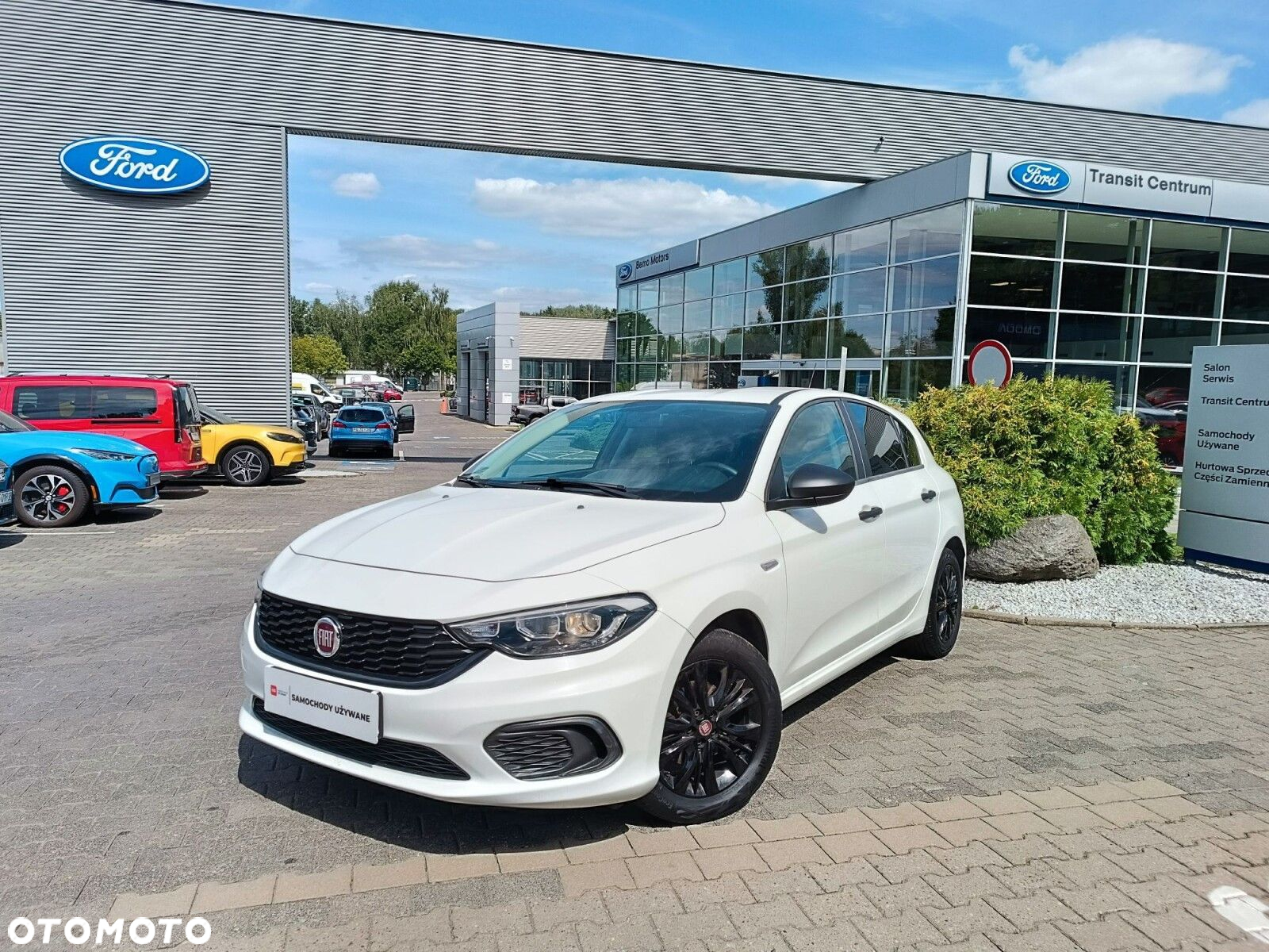 Fiat Tipo 1.4 T-Jet 16v Street - 2