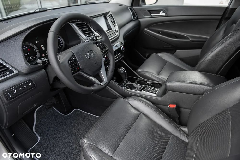 Hyundai Tucson blue 1.7 CRDi 2WD DCT Premium - 15