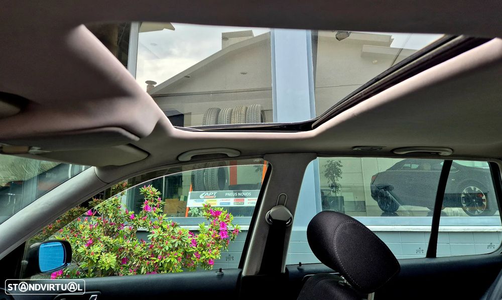 VW Golf 1.9 TDi 25 Anos - 8