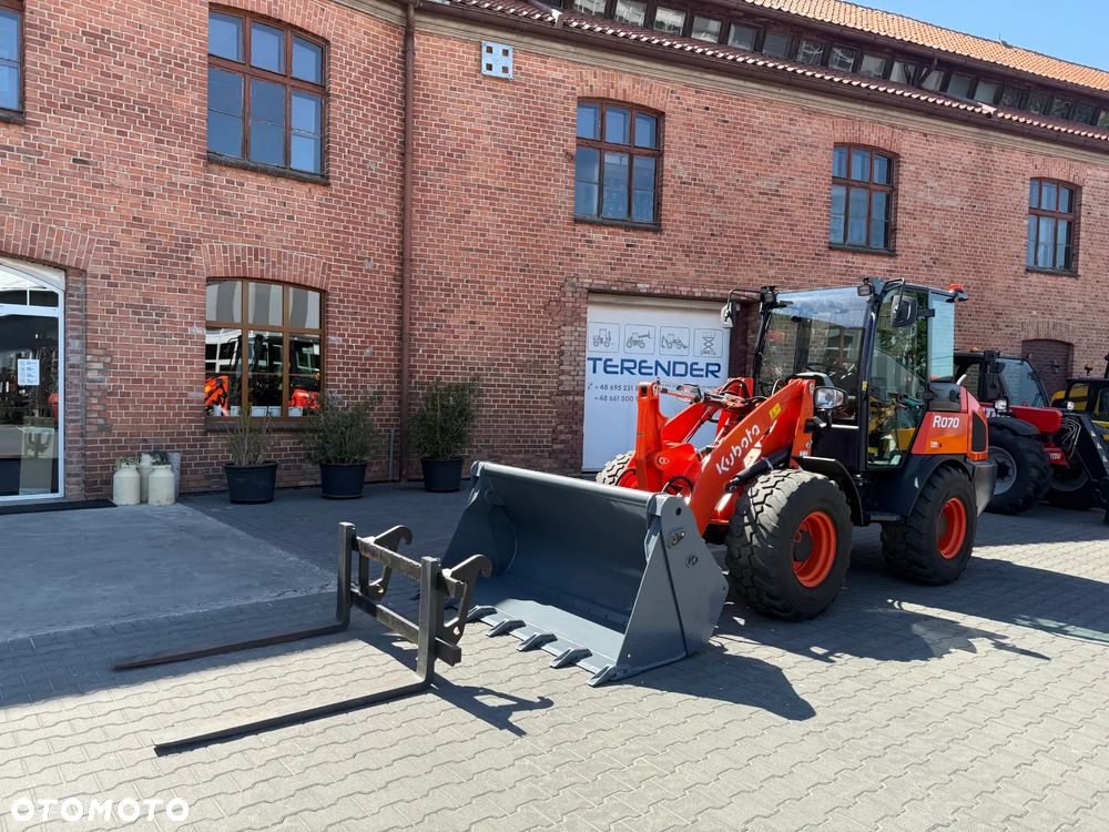 Kubota R070 - 1